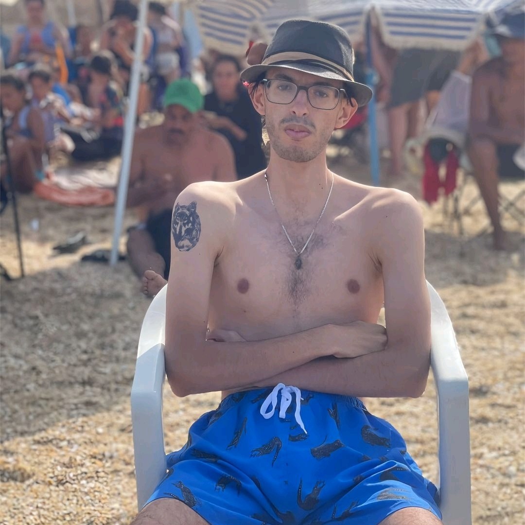 الدليل 3 - نشاط Ultras